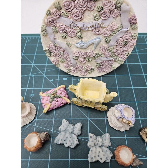 Vintage Cinderella 1996 Popular Imports Mini Resin Tea set - Picture 7 of 16